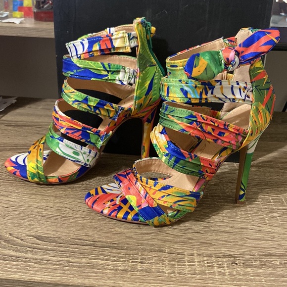 Liliana Heather 3 multi color high heels size 5.5 - Picture 2 of 10
